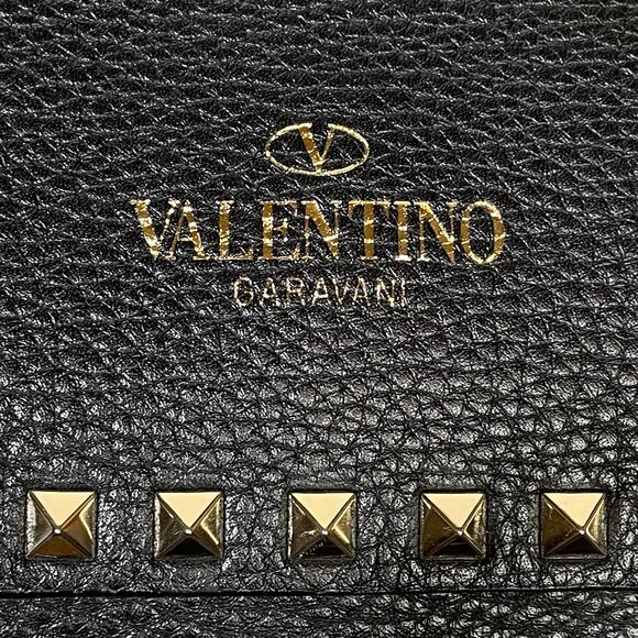 Valentino Garavani Medium Grainy Calfskin Rockstud Bag Black - Picture 8 of 12